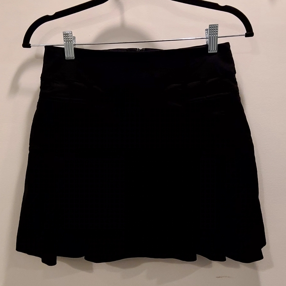 Black pleated mini skirt - Picture 7 of 7